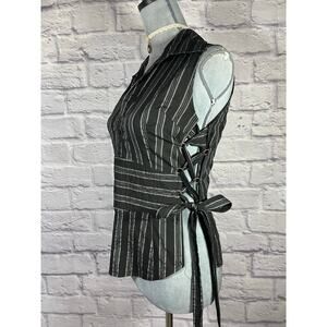 Reworked Vintage Y2K Collared Sleeveless Pinstriped Blouse
